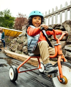 Keen Big Kids' Speed Hound | Black/Camo 12 Keen Big Kids' Speed Hound | Black/Camo -Keen KidsSpeedHoundPDPLifestyle2Kids1026194