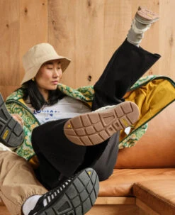 Keen Women's UNEEK Sneaker | Sea Moss/Tangerine 17 Keen Women's UNEEK Sneaker | Sea Moss/Tangerine -Keen WUNEEKOGLifestylePDPRight 1