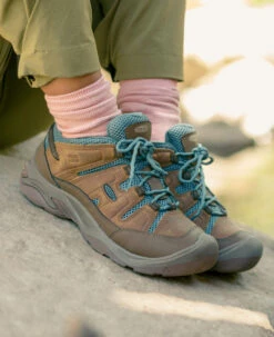 Keen Women's Circadia Vent Shoe | Toasted Coconut/North Atlantic -Keen W Circadia Vent LifestylePDPSingleRIght 7732acae c465 4394 b07f 065fff5e06ae