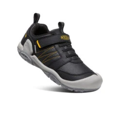 Big Kids' Knotch Peak Sneaker | Black/KEEN Yellow 7 Big Kids' Knotch Peak Sneaker | Black/KEEN Yellow -Keen a3b14fcf2d4bc9b6d3db27570270859fbb68de42